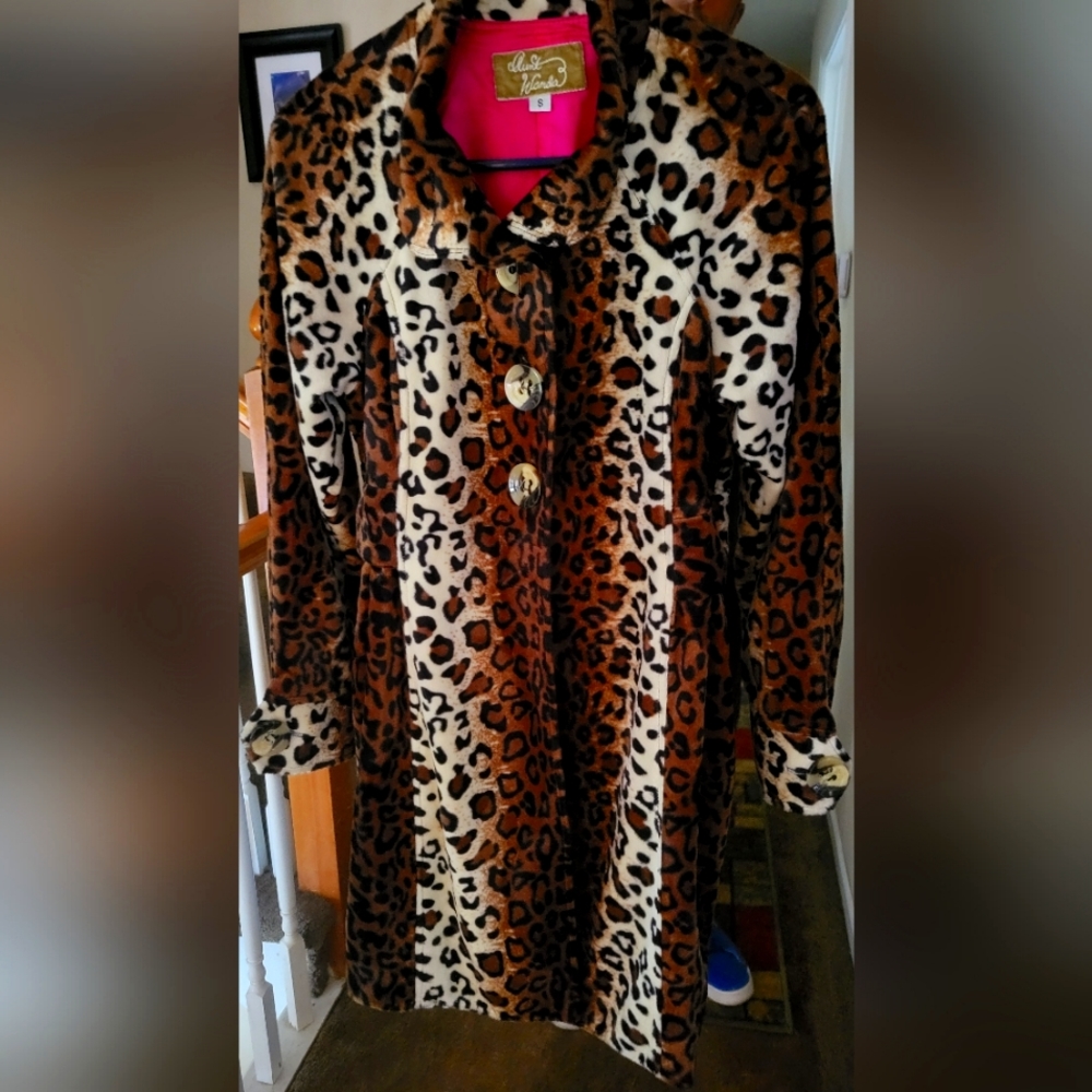Stylish leopard jacket